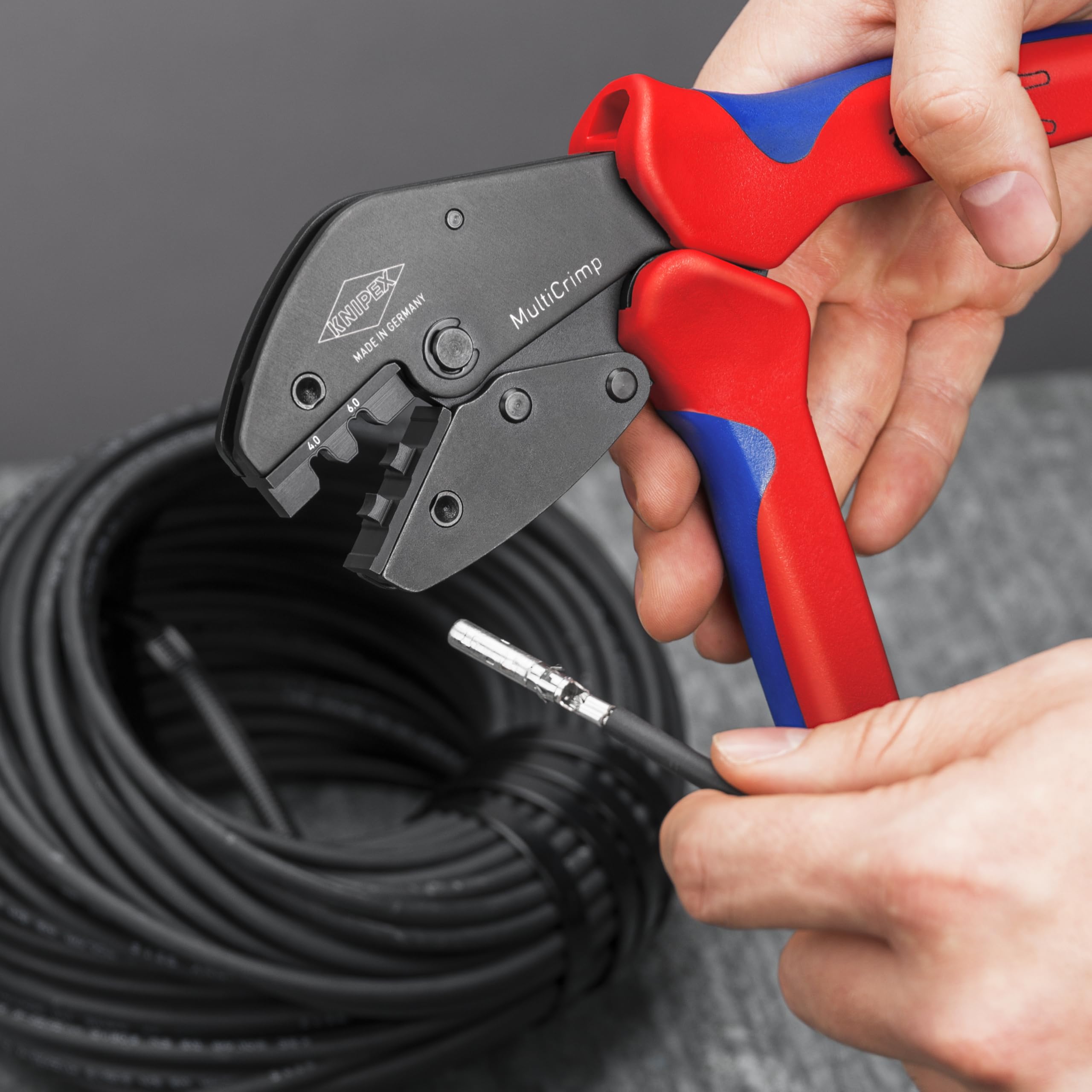 knipex-97-33-03-multicrimp-crimpzange-mit-wechselmagazin-3-eins-tze-mc4-mc4-evo- image 4