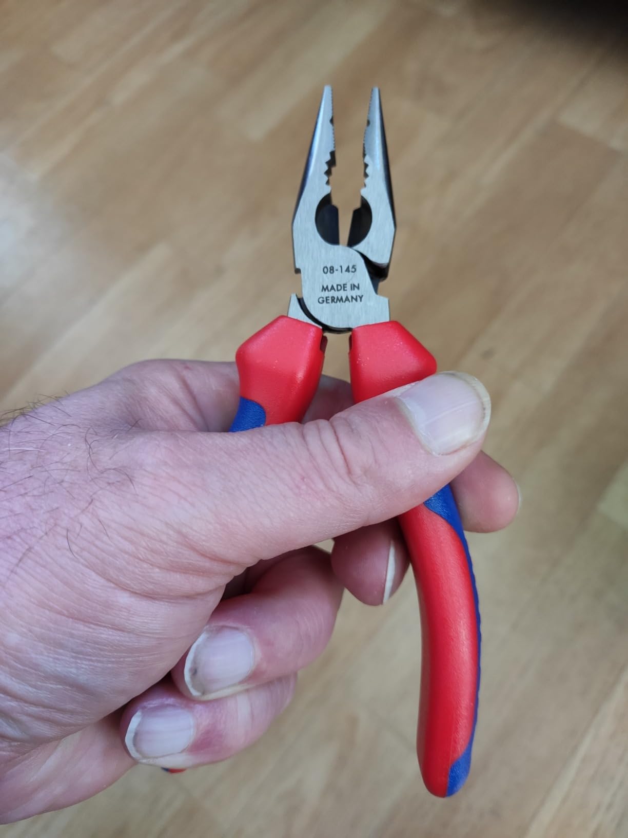 Solide für Schaltschrankbau