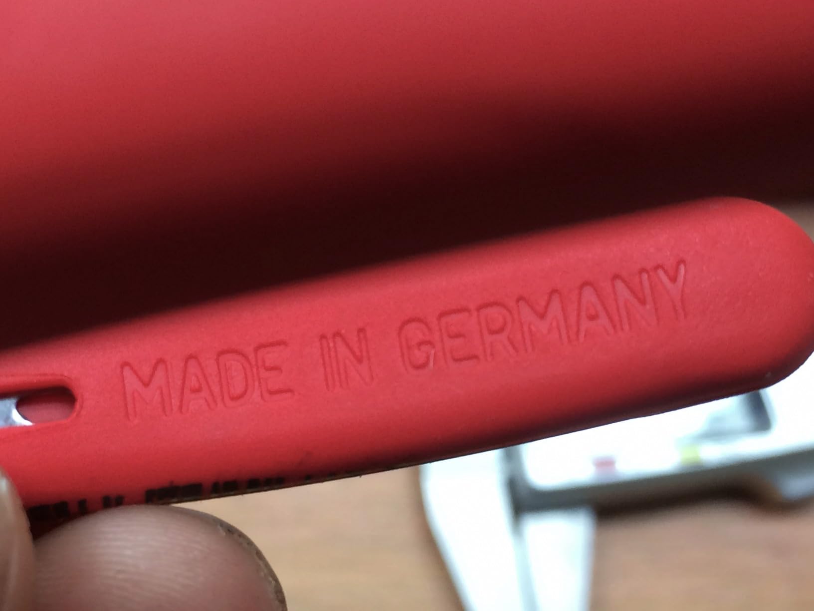 Solide, aber nichts für große Hände
