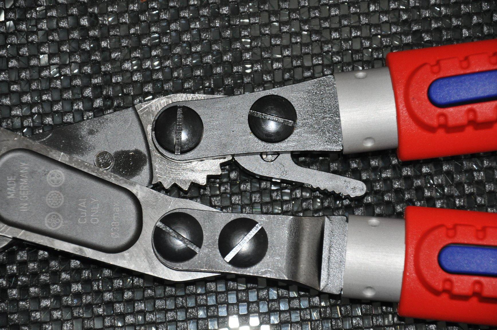 Schneidet 35mm Kabel wie Butter