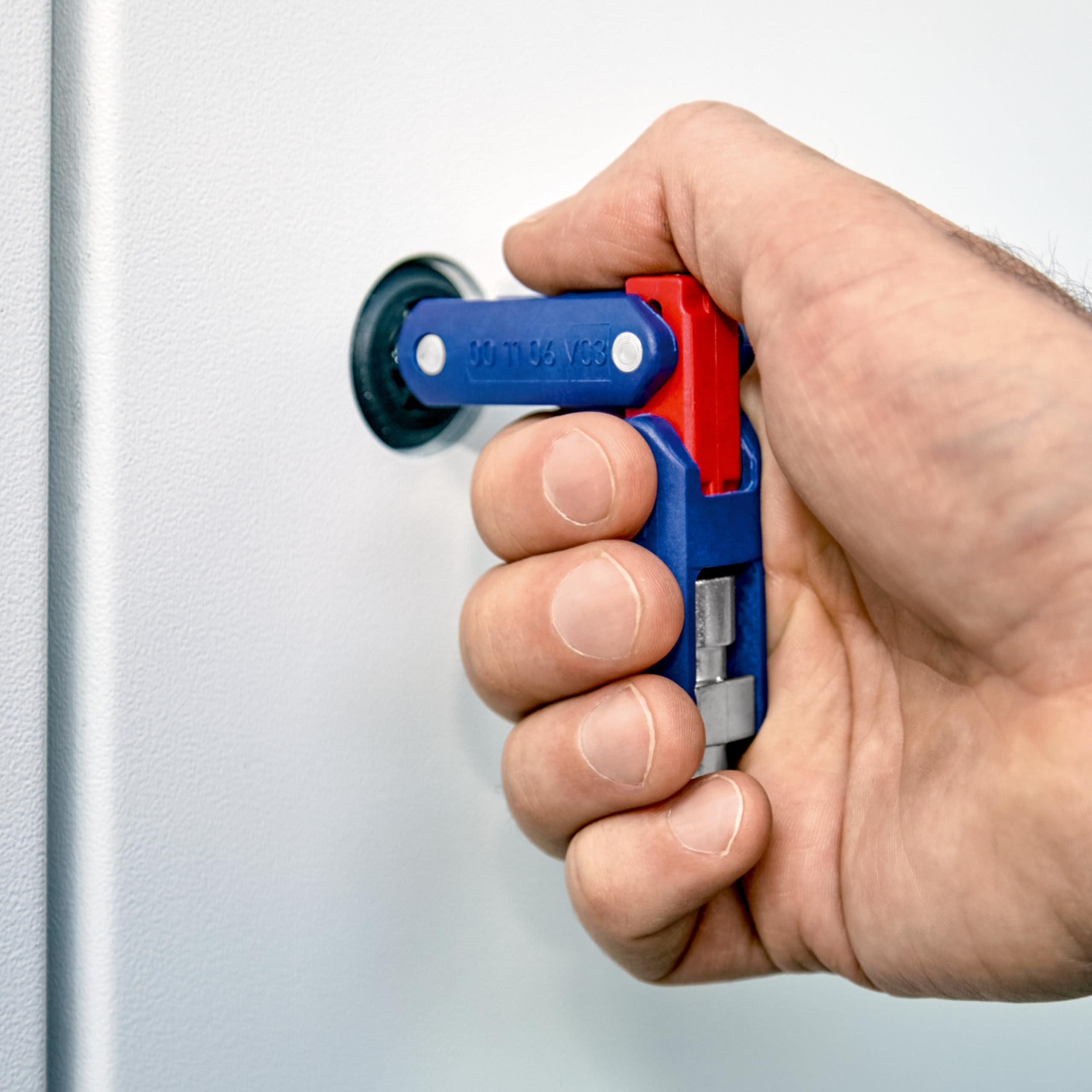 knipex-profi-key-00-11-04-89-mm-universalschl-ssel-f-r-absperrsysteme image 8