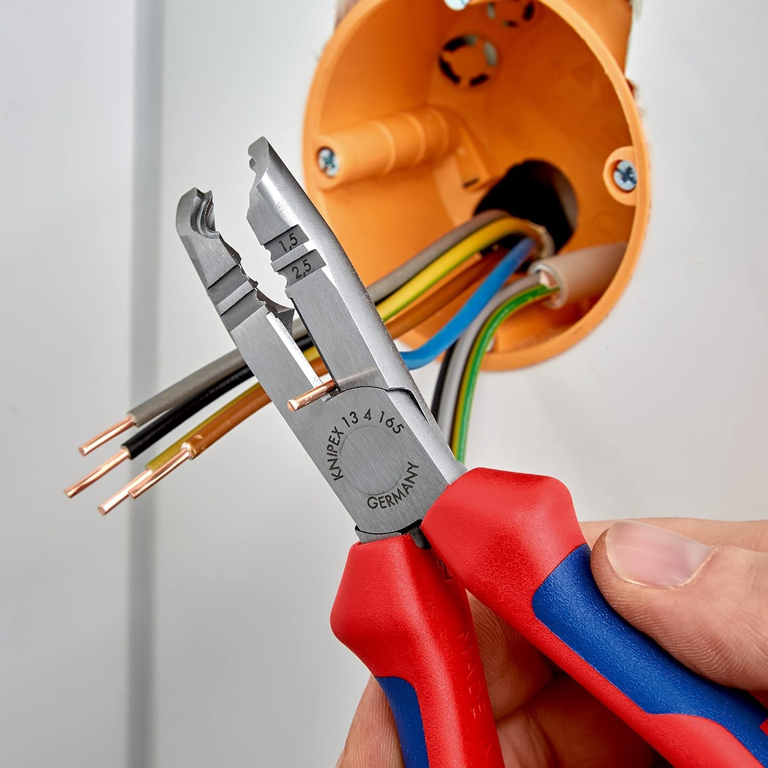 knipex-13-42-165-sb-abmantelungszange-165-mm-mit-mehrkomponenten-h-llen image 4