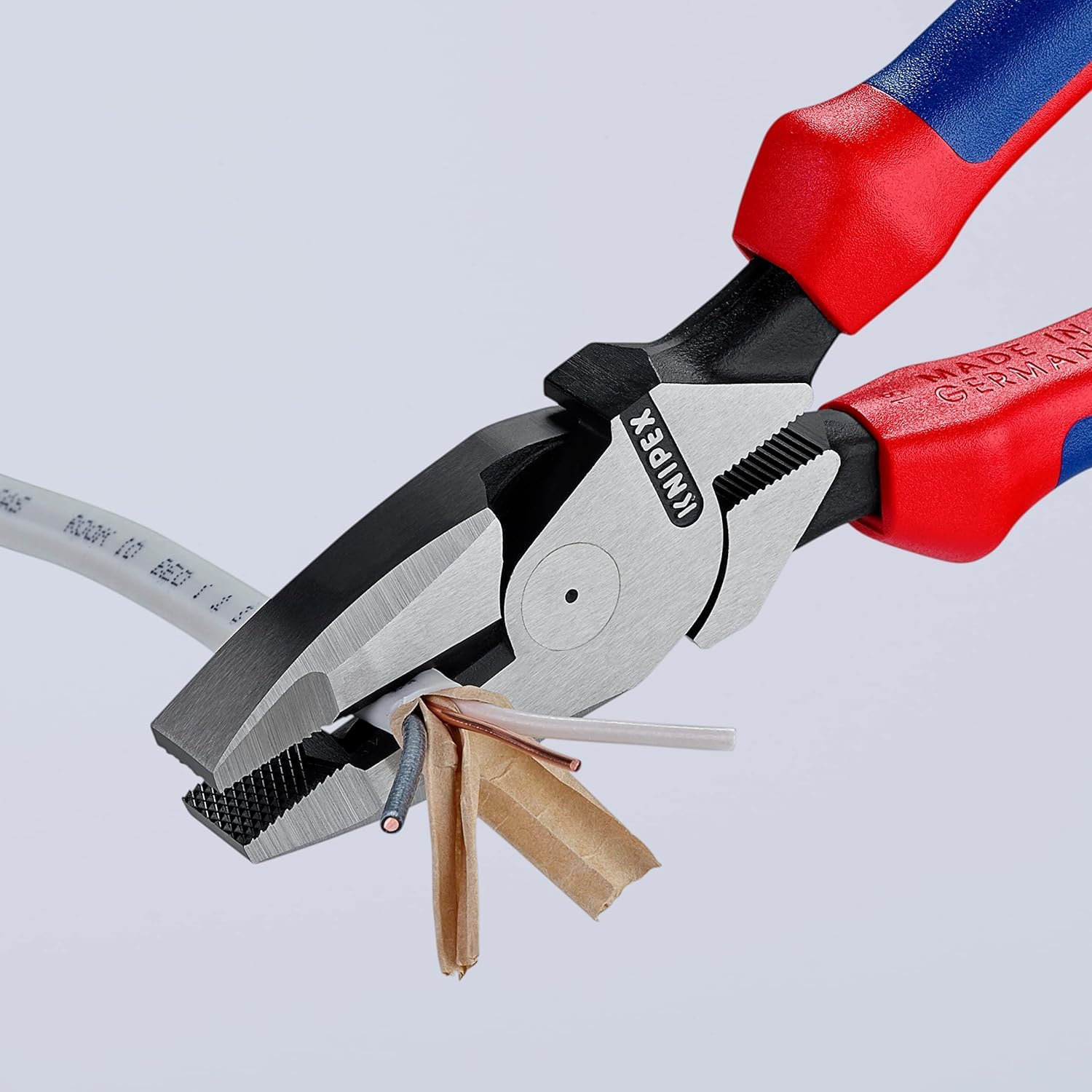 knipex-kraft-kombizange-09-01-240-sb-lineman-s-pliers-240-mm-mit-kunststoffgriff image 4