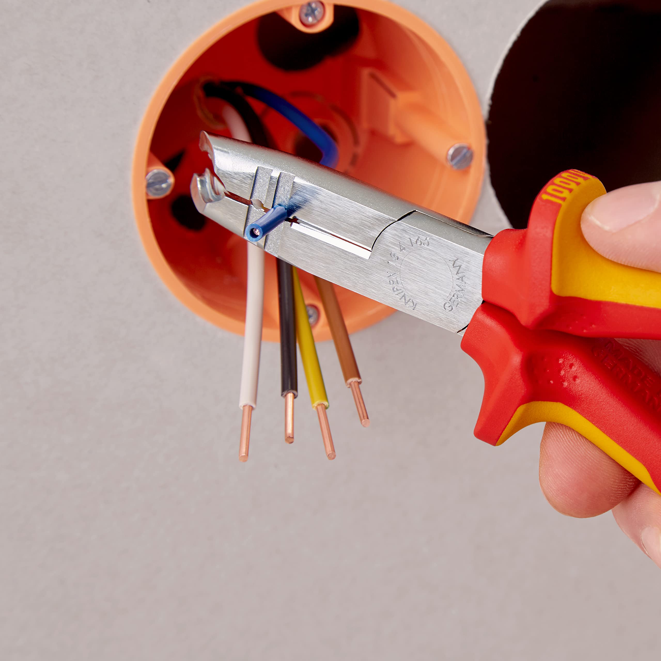 knipex-abmantelungszange-13-46-165-sb-vde-abisolierzange-165-mm-verchromt image 5
