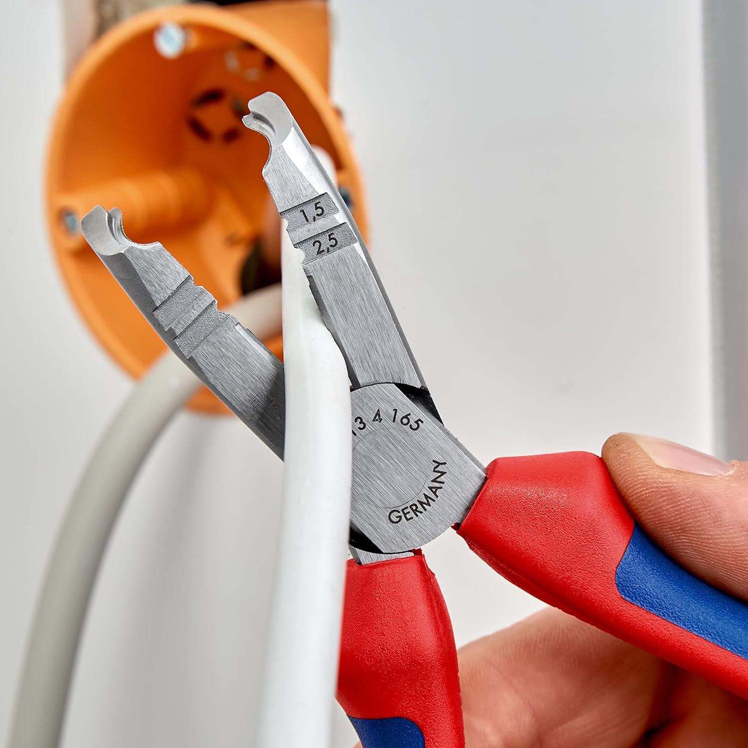 knipex-13-42-165-sb-abmantelungszange-165-mm-mit-mehrkomponenten-h-llen image 5