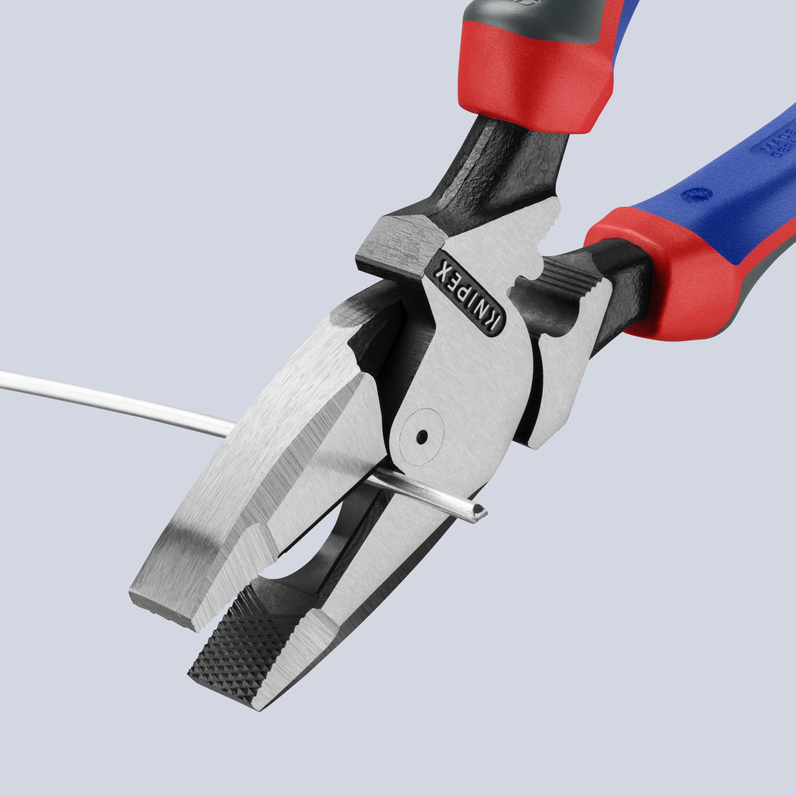 knipex-09-12-240-kraft-kombizange-lineman-s-pliers-240-mm-mit-comfort-griffen image 3
