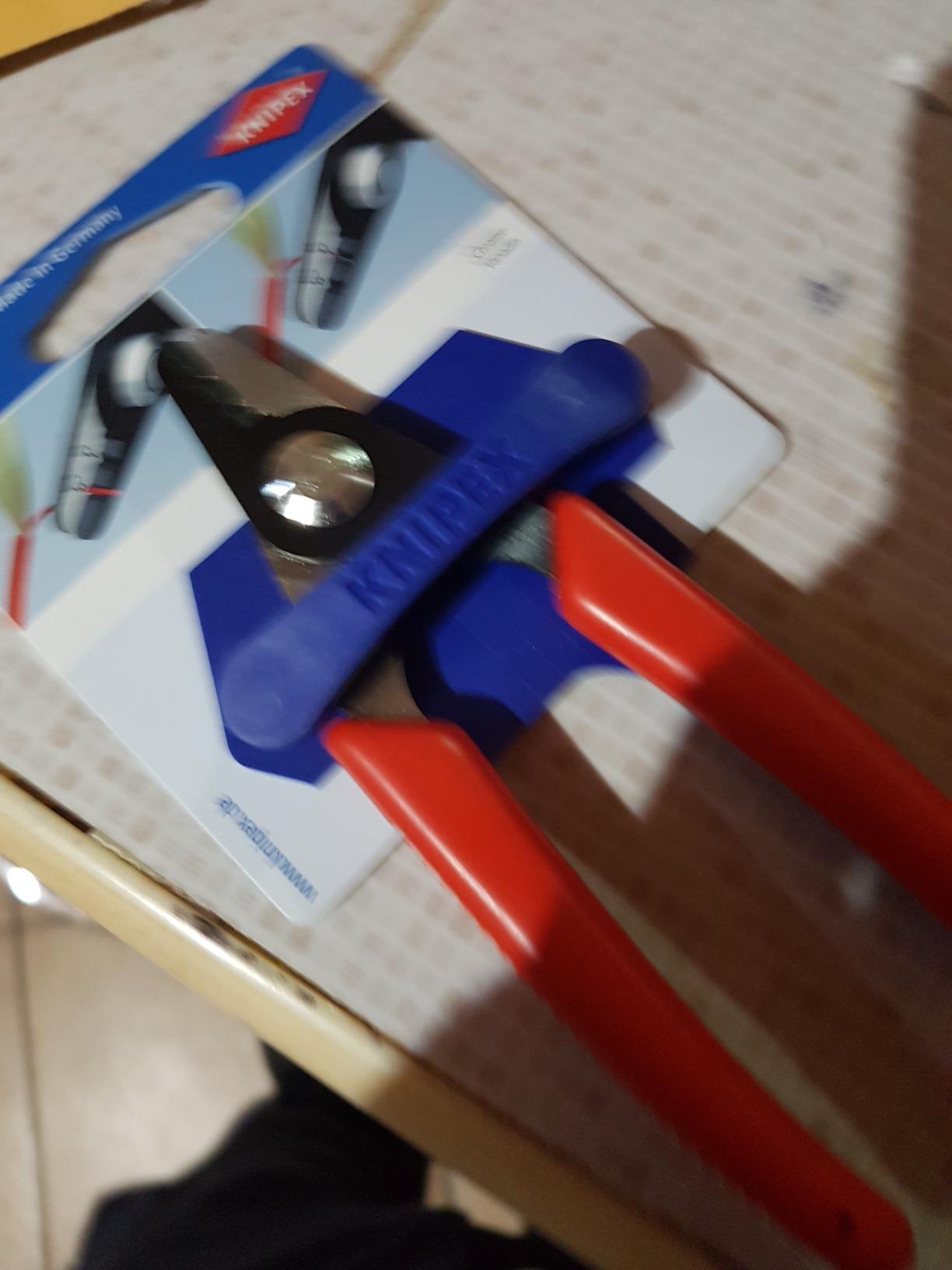 Endlich sauberes Abisolieren bei Glasfaser