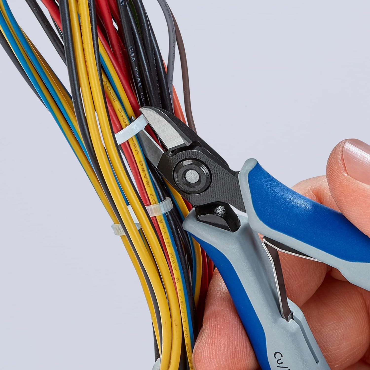 knipex-79-02-125-s1-pr-zisions-elektronik-seitenschneider-125-mm image 4