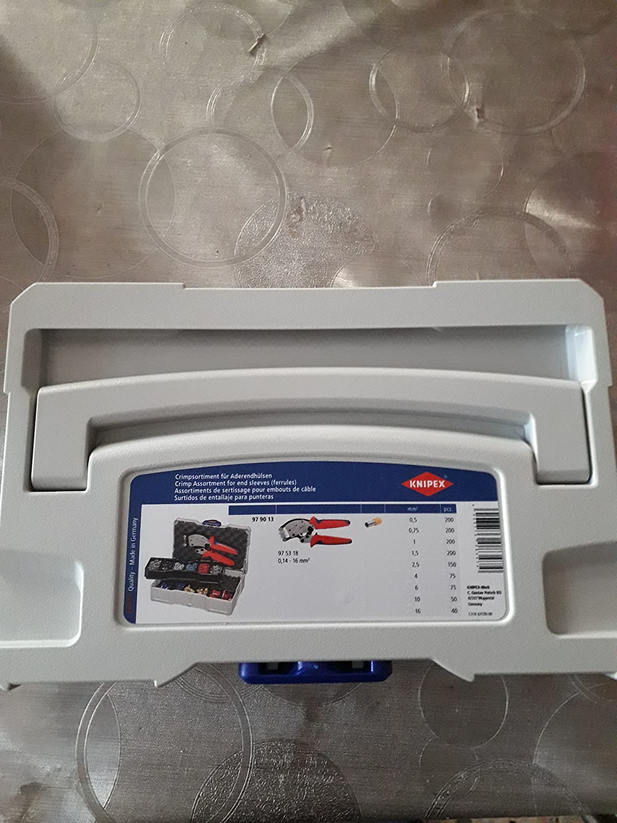 Gute Zange, Box etwas fummelig