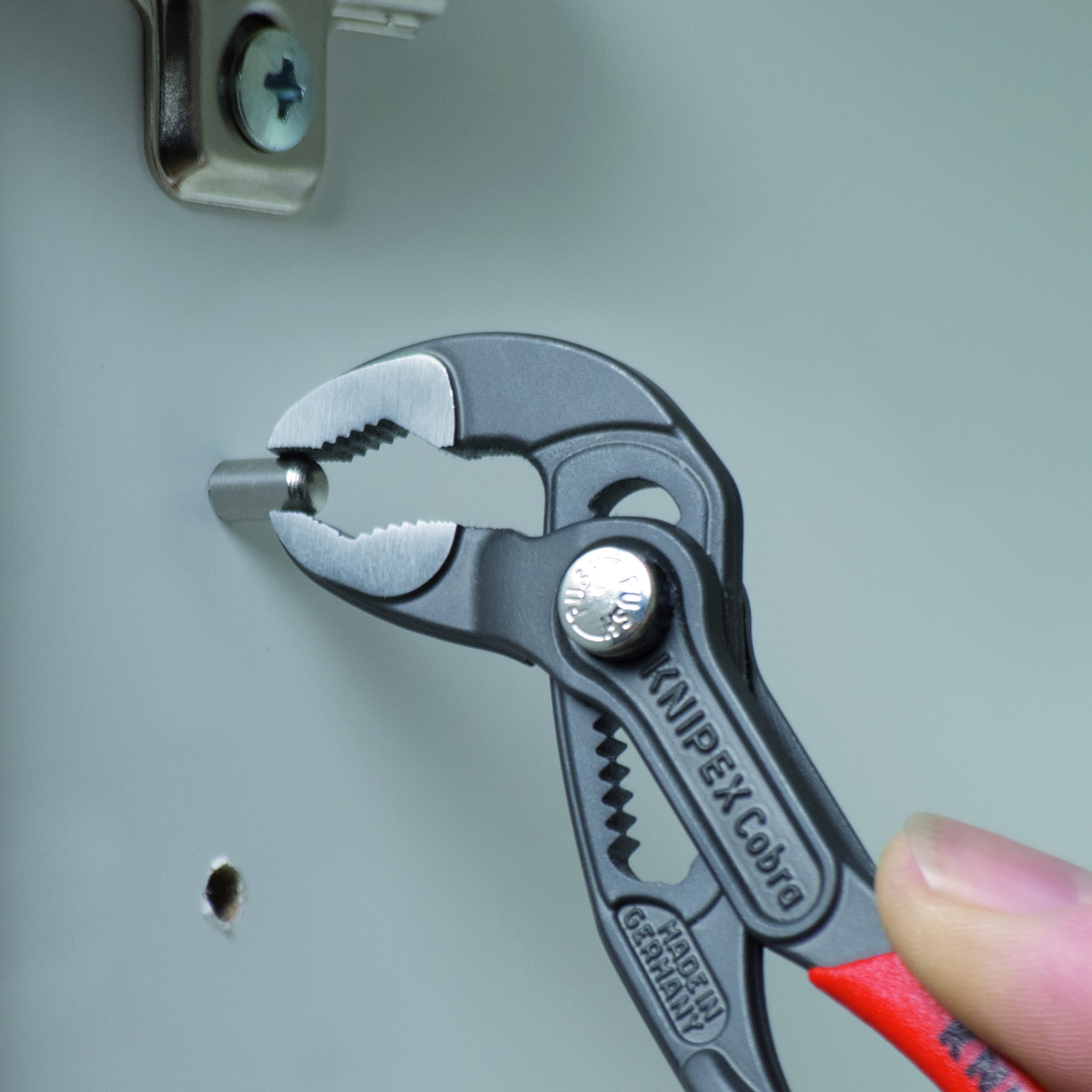 knipex-cobra-87-01-125-wasserpumpenzange-125-mm-mini image 4